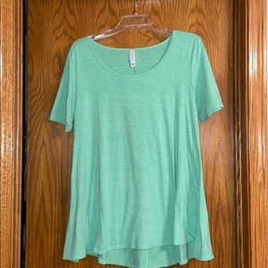 LulaRoe Perfect T Medium